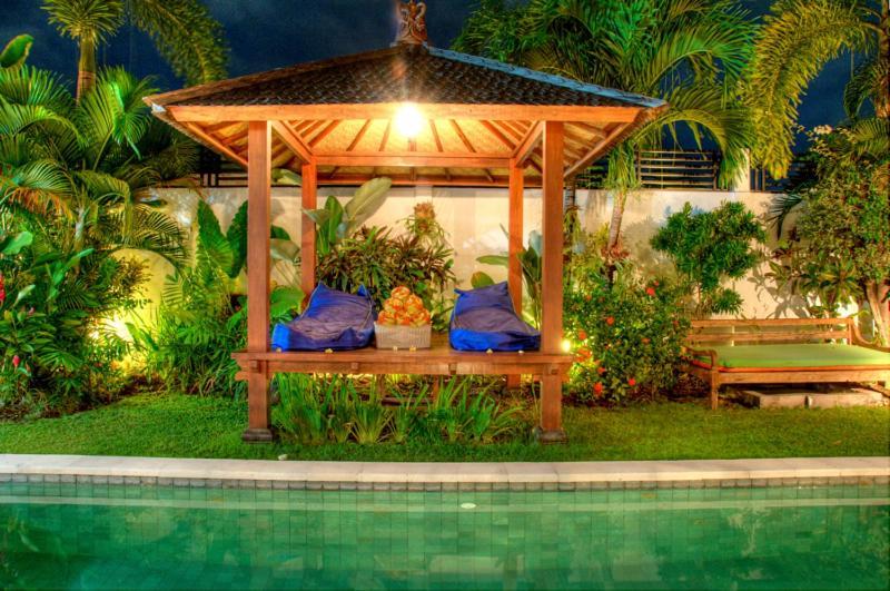 Coco Poco Villa Seminyak Номер фото