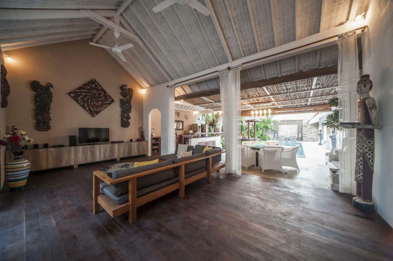 Coco Poco Villa Seminyak Экстерьер фото