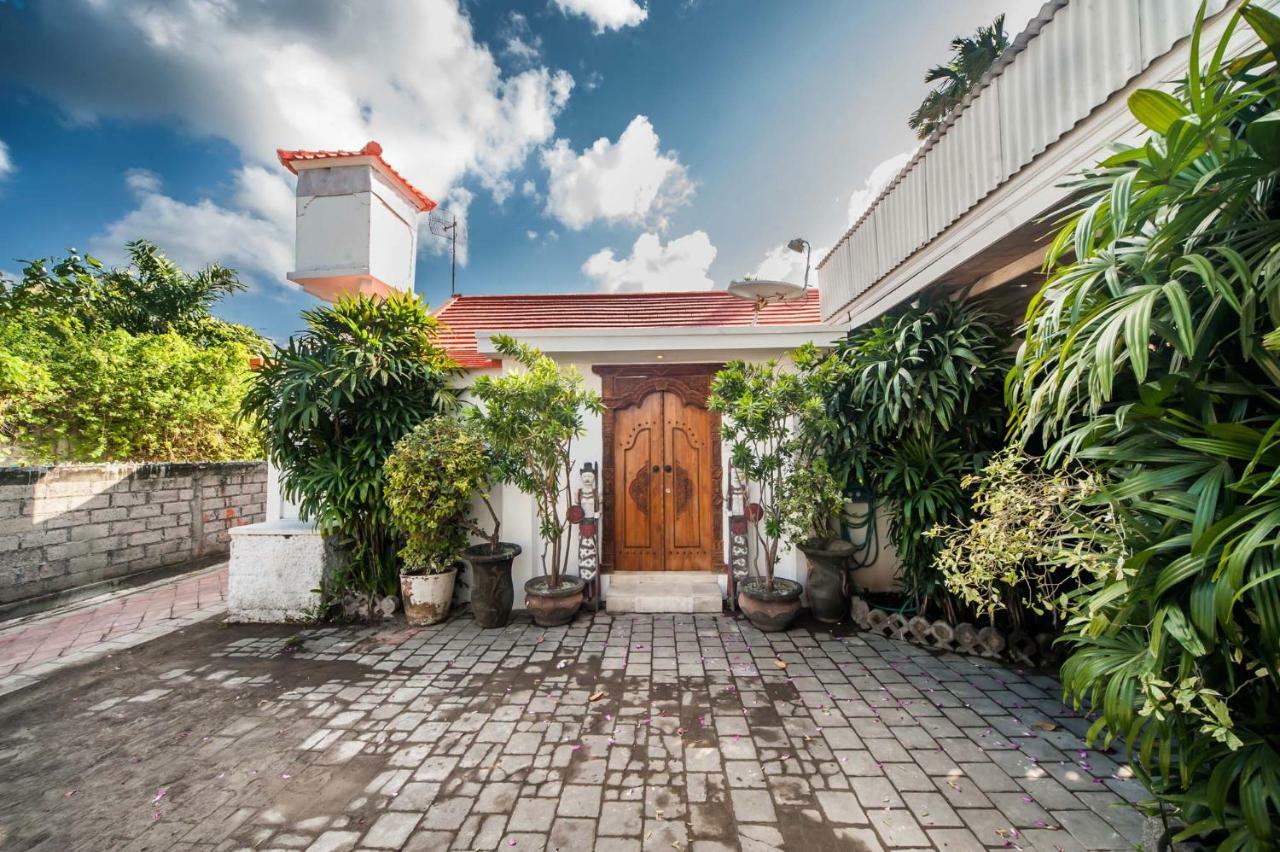 Coco Poco Villa Seminyak Экстерьер фото